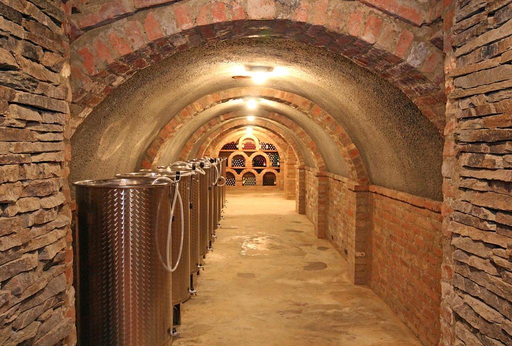 Penzión Kállai a Vináreň Filakovo Esterno foto